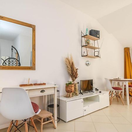 Studio Stella Apartment โรวีน ภายนอก รูปภาพ