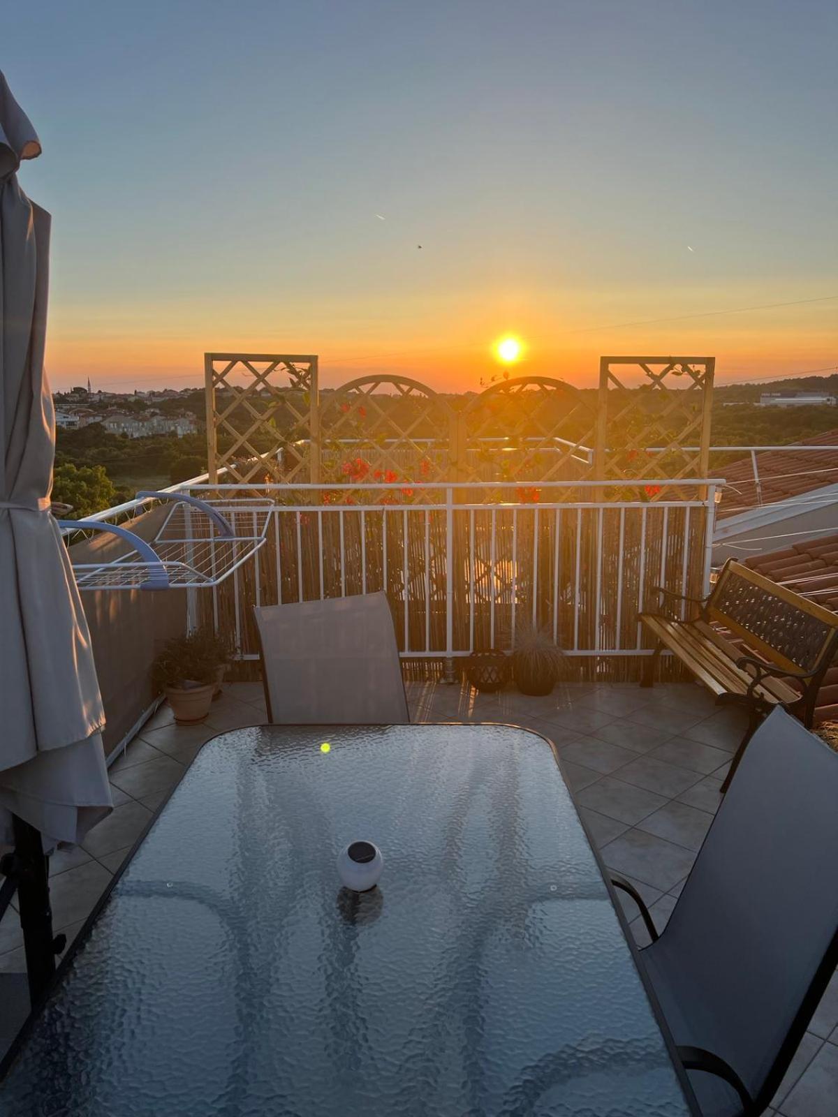 Studio Stella Apartment โรวีน ภายนอก รูปภาพ