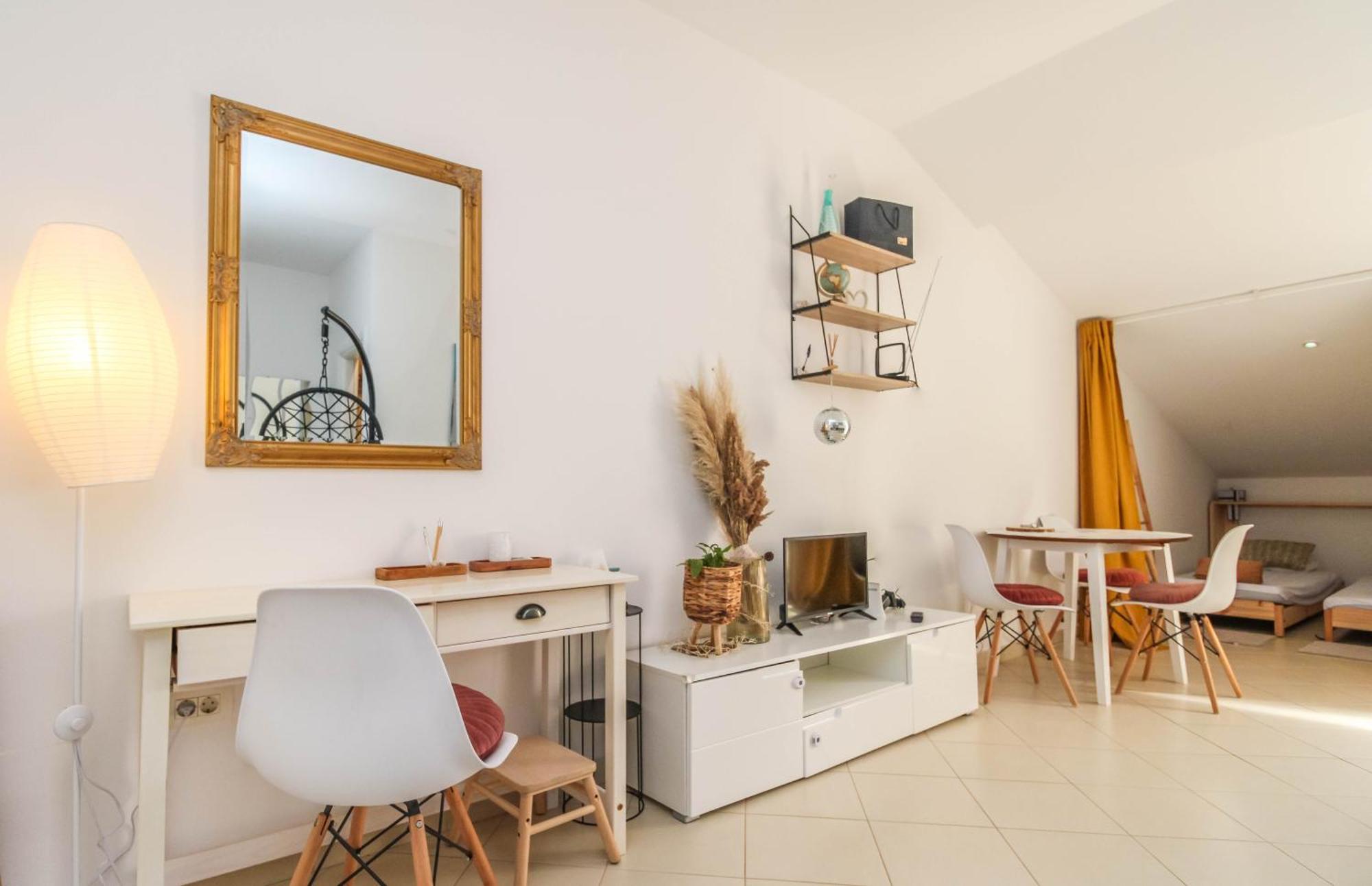 Studio Stella Apartment โรวีน ภายนอก รูปภาพ
